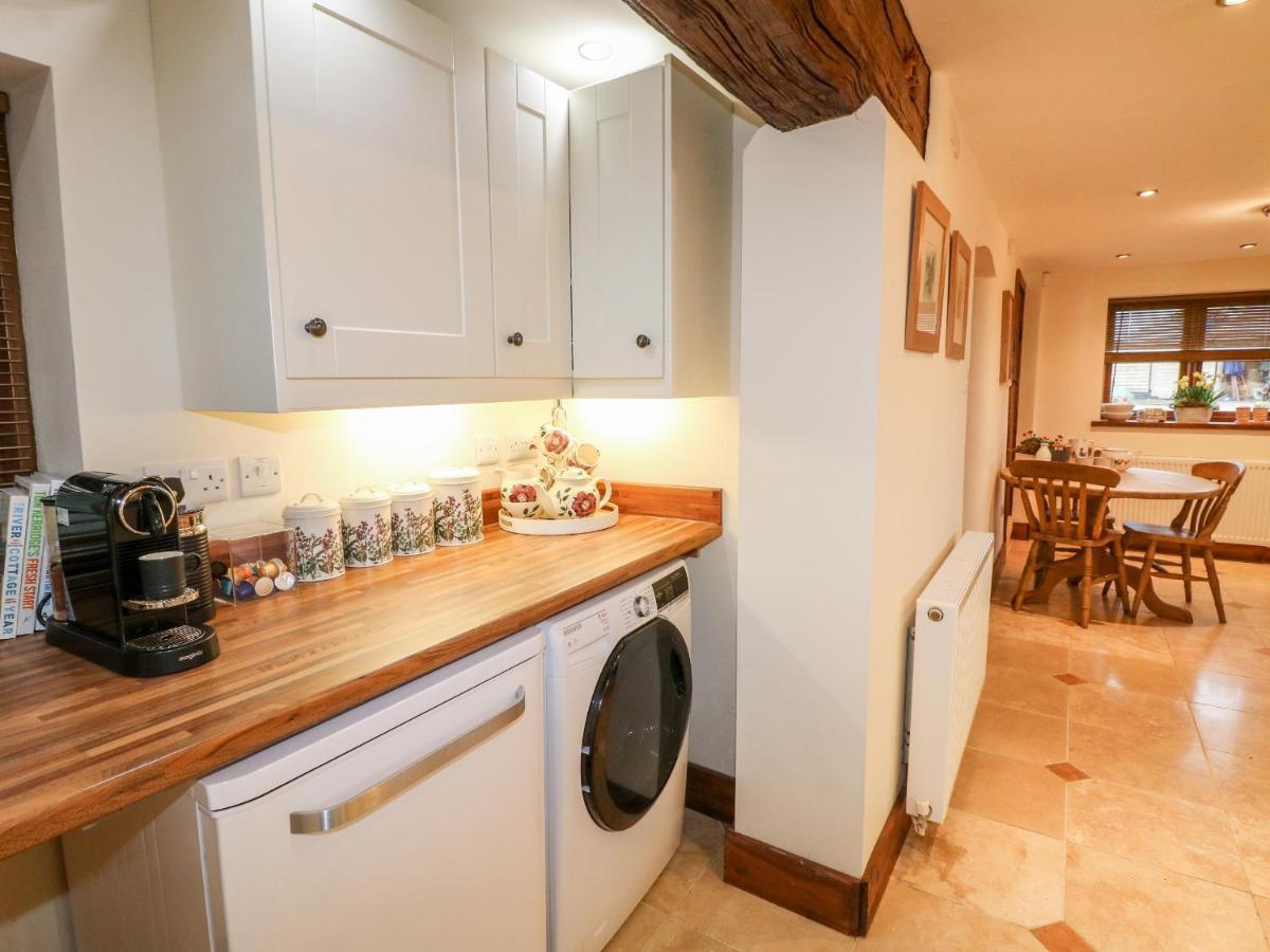 Bellamour End Cottage Rugeley Exterior photo